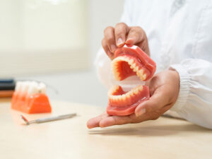 próteses dentárias